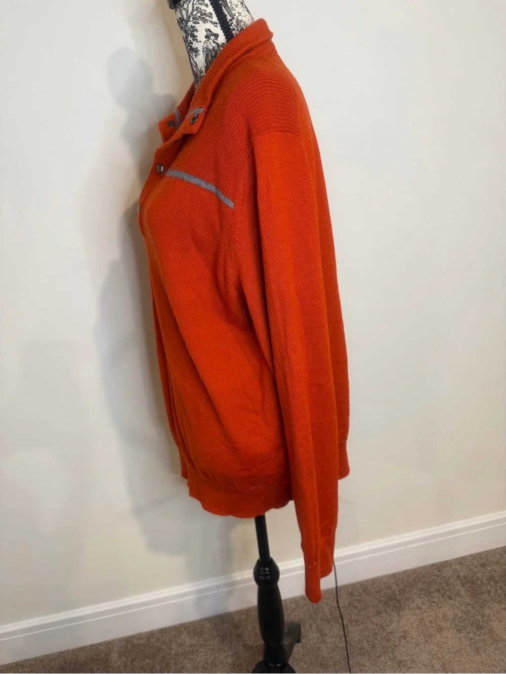 Banana Republic Men’s Orange Wool Henley Sweater size LARGE